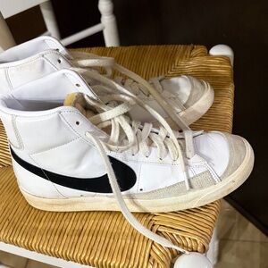 Nike White and Black High-Tops Blazers 9.5